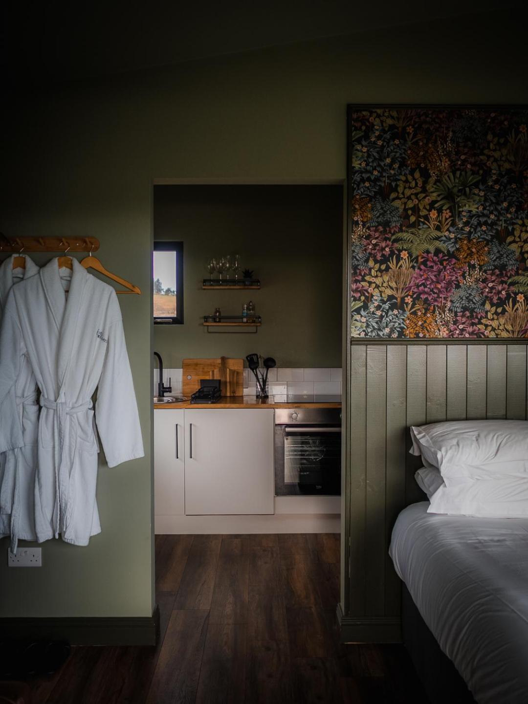 Wild Hideaways Luxury Lodges And Eco Spa Bantry Extérieur photo